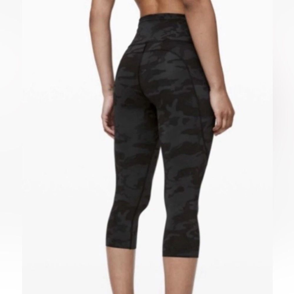 LULULEMON Fast Free Crop II  Reflective‎ Nulux Incognito Camo Leggings-Size 4 - Picture 3 of 11
